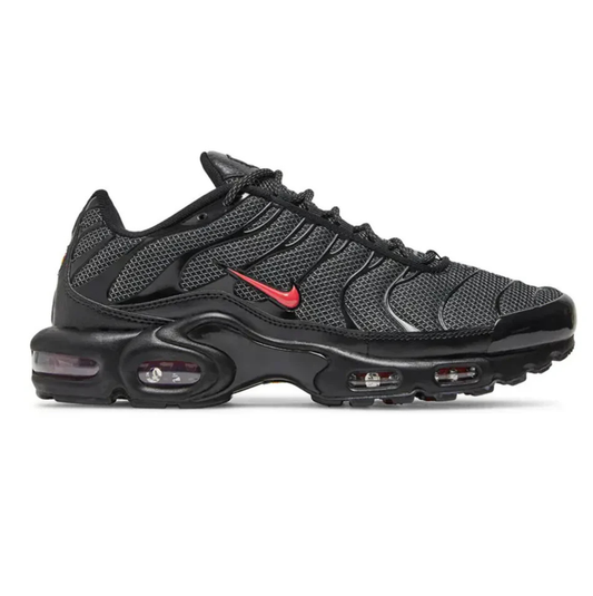 Nike Air Max Plus "Black University Red"
